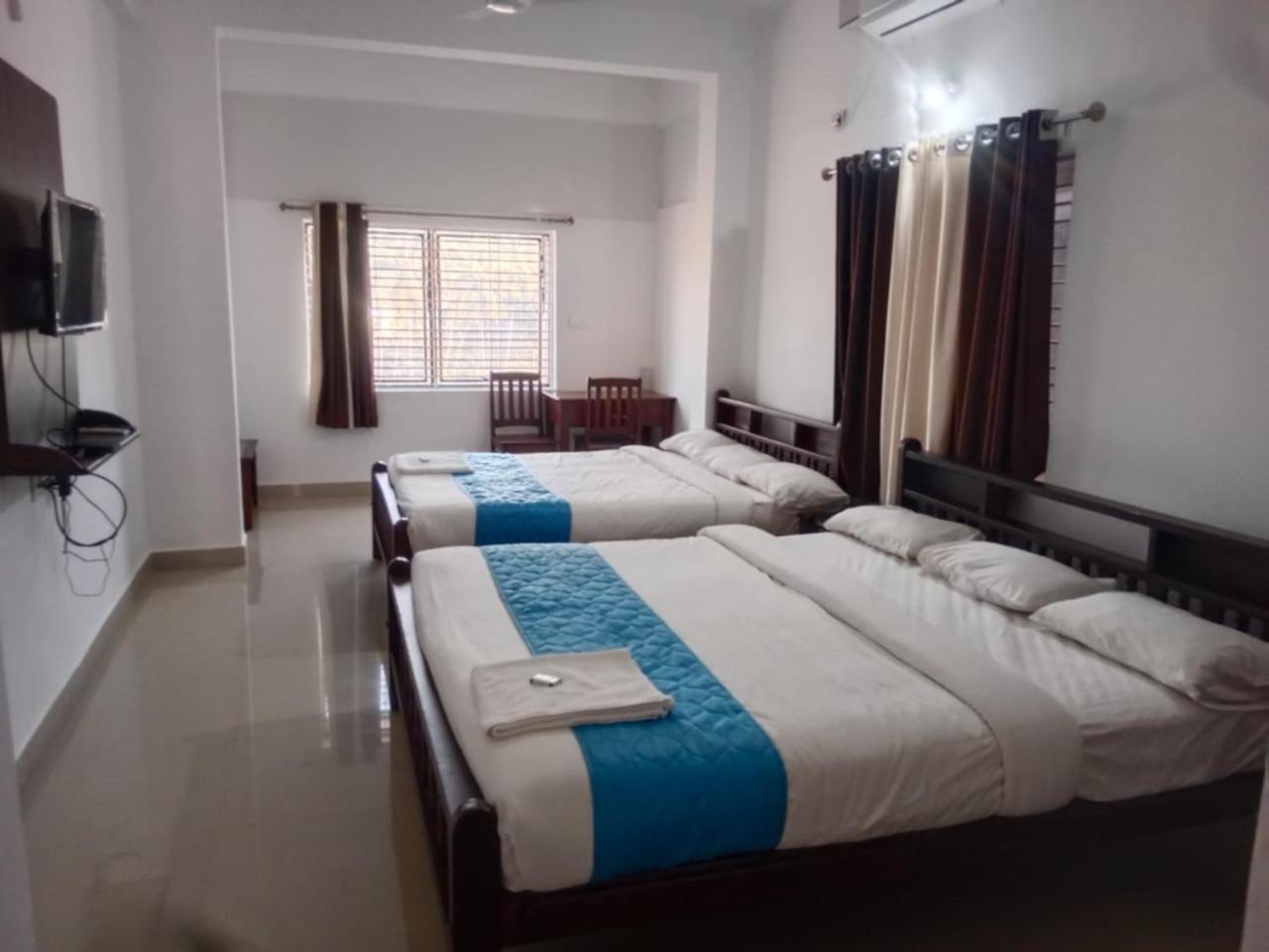Hotel Blue Rays Bainduru Экстерьер фото
